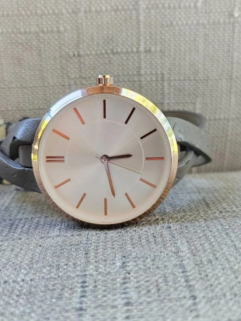 Women Wristwatch Fashion Faux Vegan Leather Strap Analog Quartz Wrist Watch